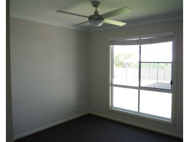 10 Beetson Drive, Roma QLD 4455