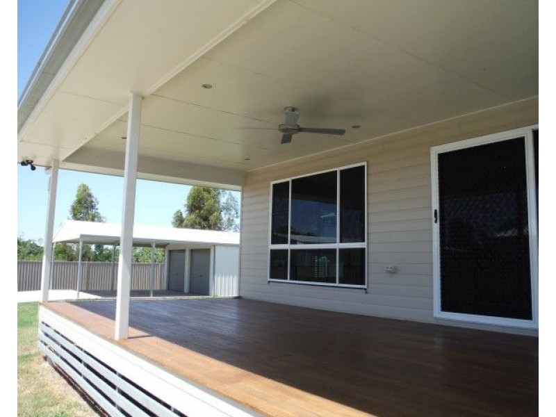 10 Beetson Drive, Roma QLD 4455