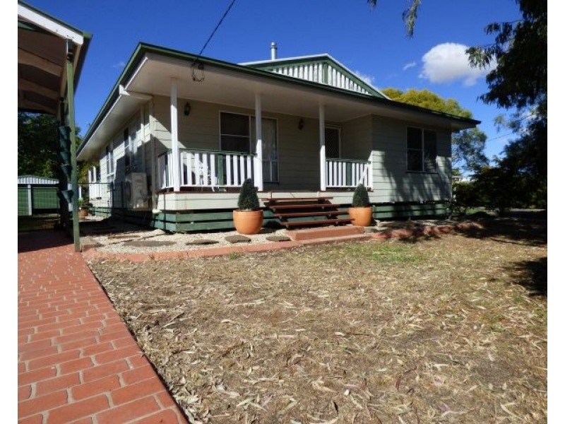 13 Rosedale Close, Roma QLD 4455