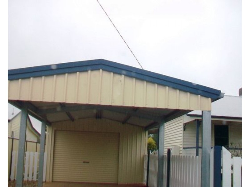 232 Edwardes Street, Roma QLD 4455