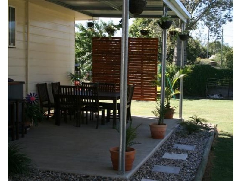 3 Bond Street, Roma QLD 4455