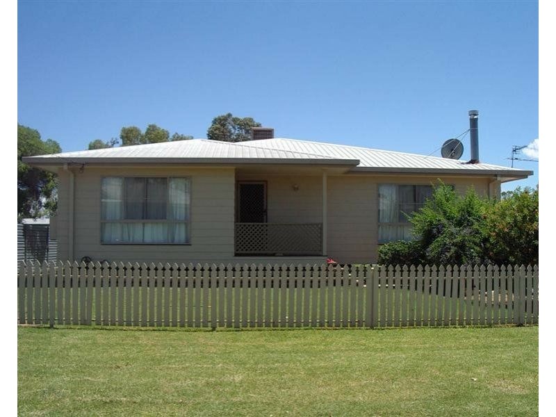 117 Miscamble Street, Roma QLD 4455