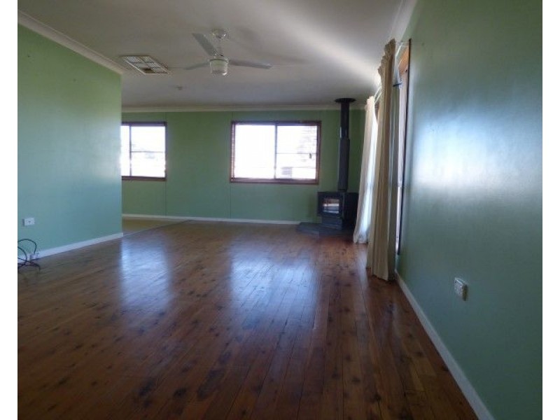 117 Miscamble Street, Roma QLD 4455