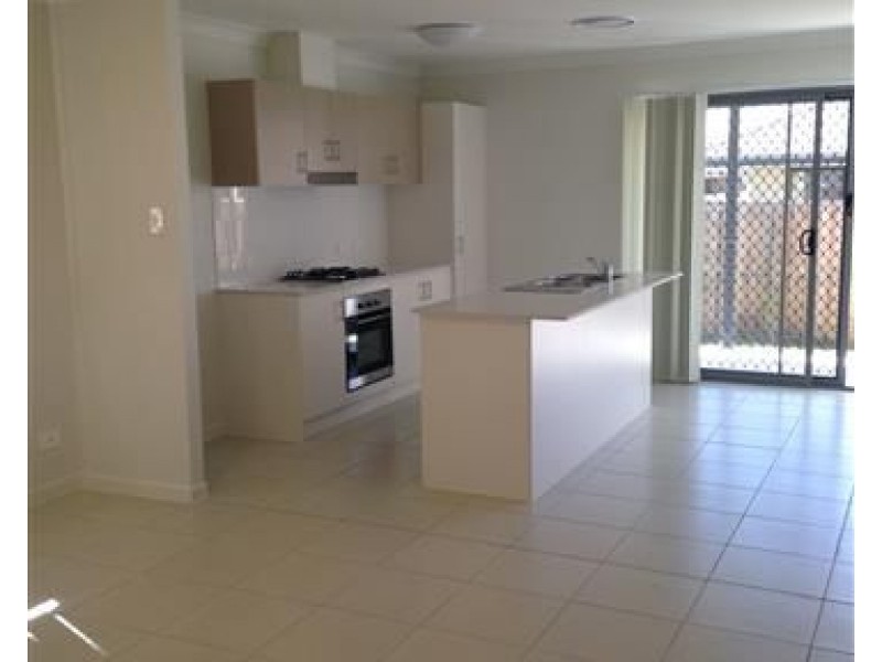 92 Currey Street, Roma QLD 4455