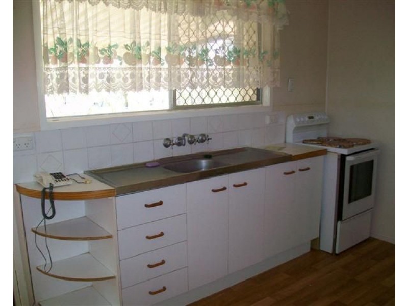 14 Holland Street, Roma QLD 4455