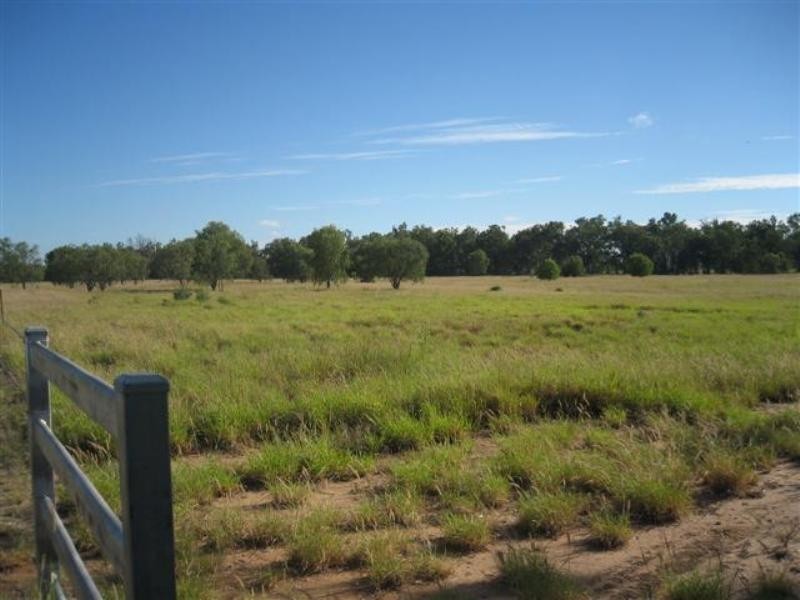 80 Edwardes Street, Roma QLD 4455