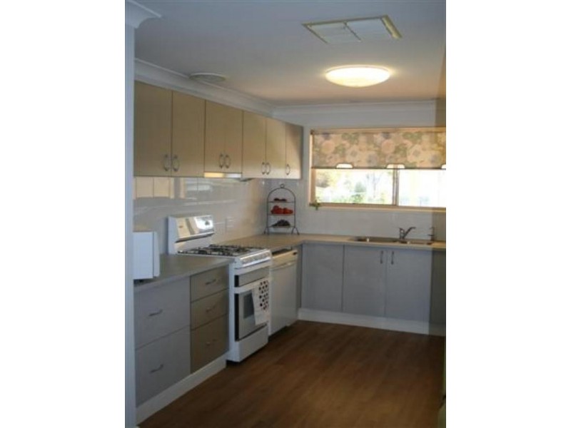 117 Currey Street, Roma QLD 4455