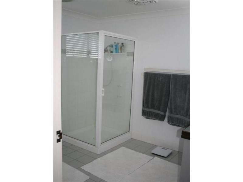 117 Currey Street, Roma QLD 4455