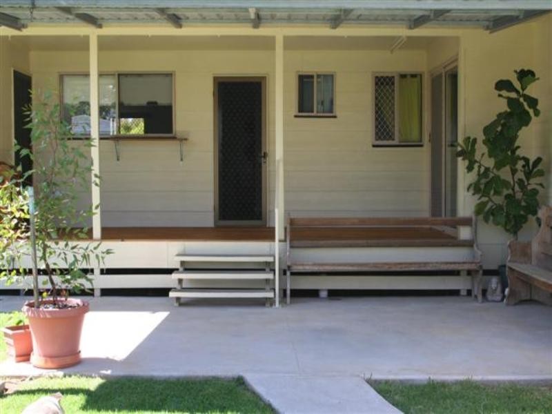 117 Currey Street, Roma QLD 4455