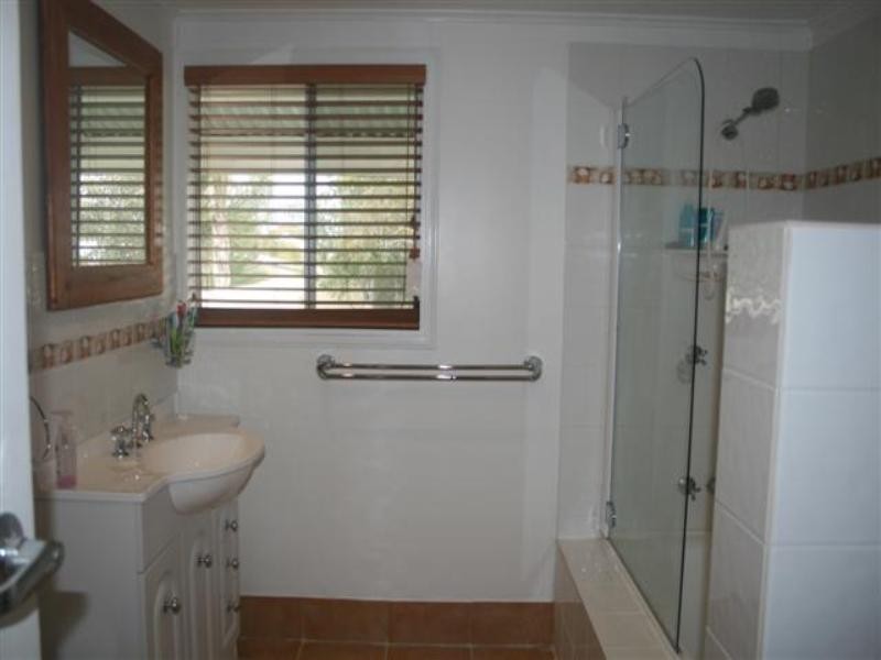 128 Arthur Street, Roma QLD 4455