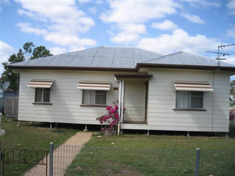 26 Twine Street, Roma QLD 4455