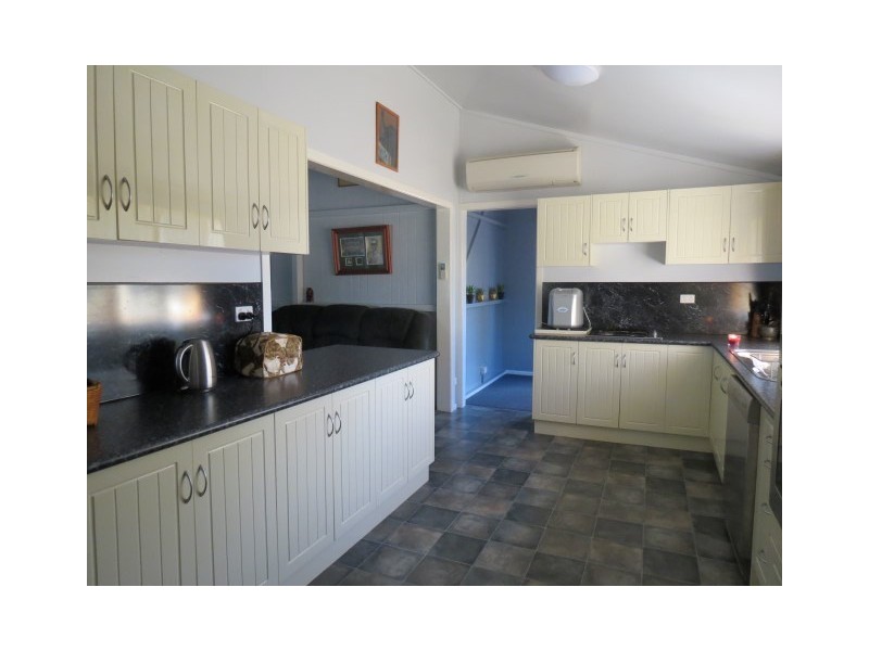 7 Maiden Street, Roma QLD 4455