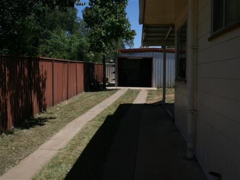 9 Crawford Street, Roma QLD 4455