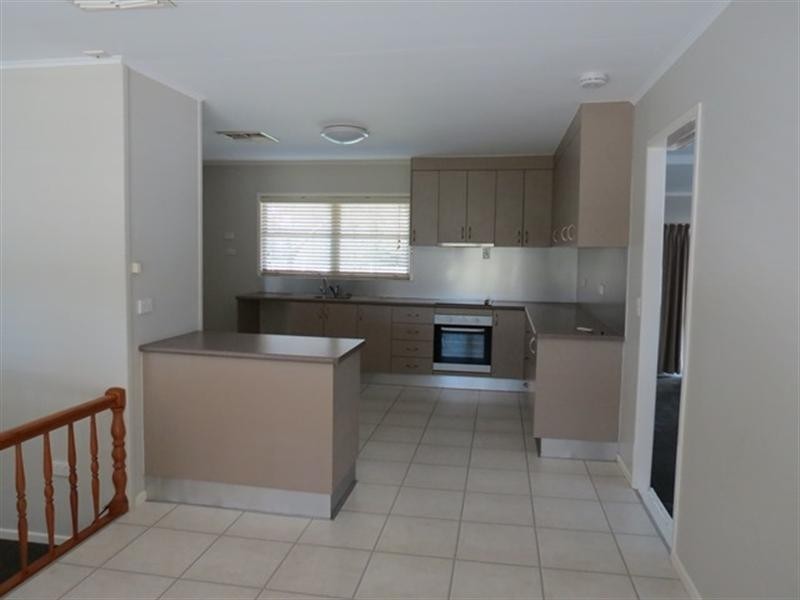 9 Borland Street, Roma QLD 4455