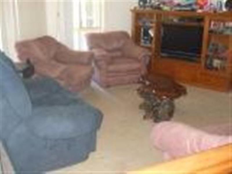 94 Robert Street, Surat QLD 4417