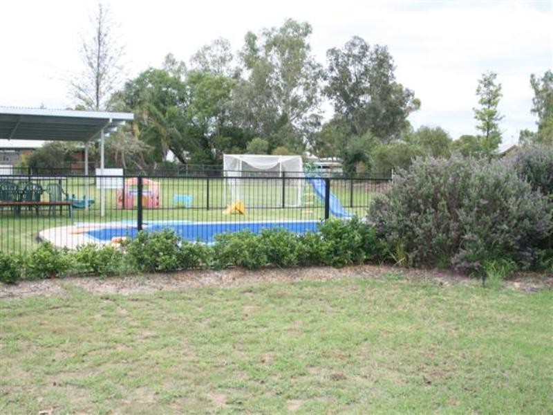 27 Lovell Street, Roma QLD 4455