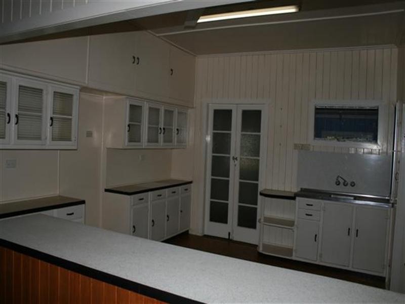 19 Crawford Street, Roma QLD 4455