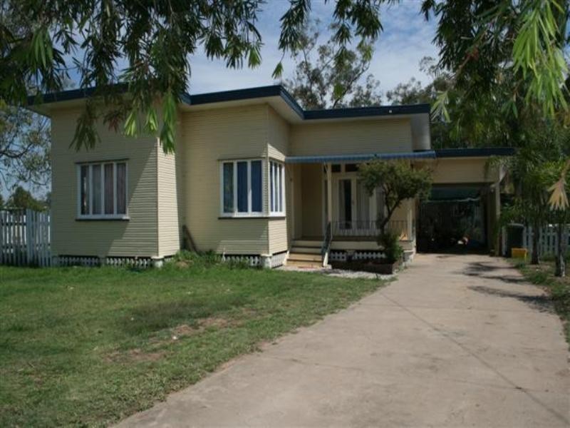 5 Martin Street, Roma QLD 4455