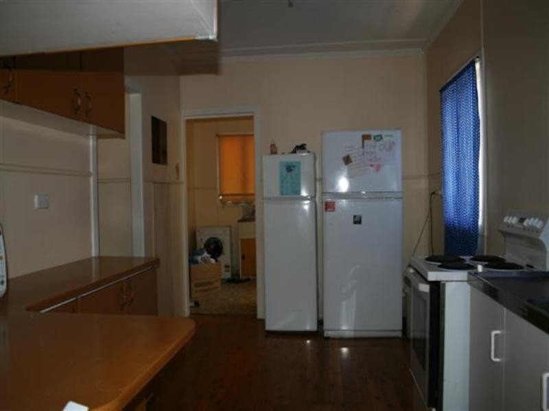 5 Martin Street, Roma QLD 4455