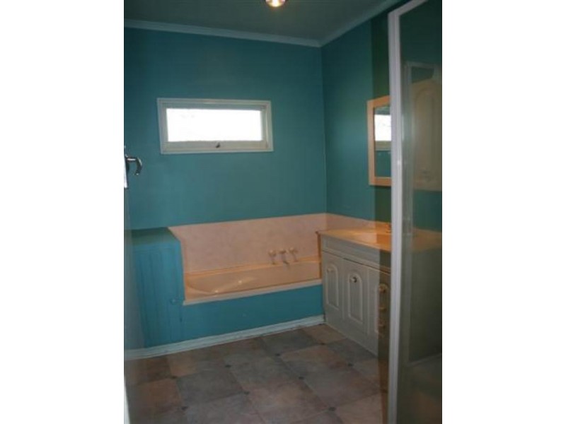 5 Martin Street, Roma QLD 4455