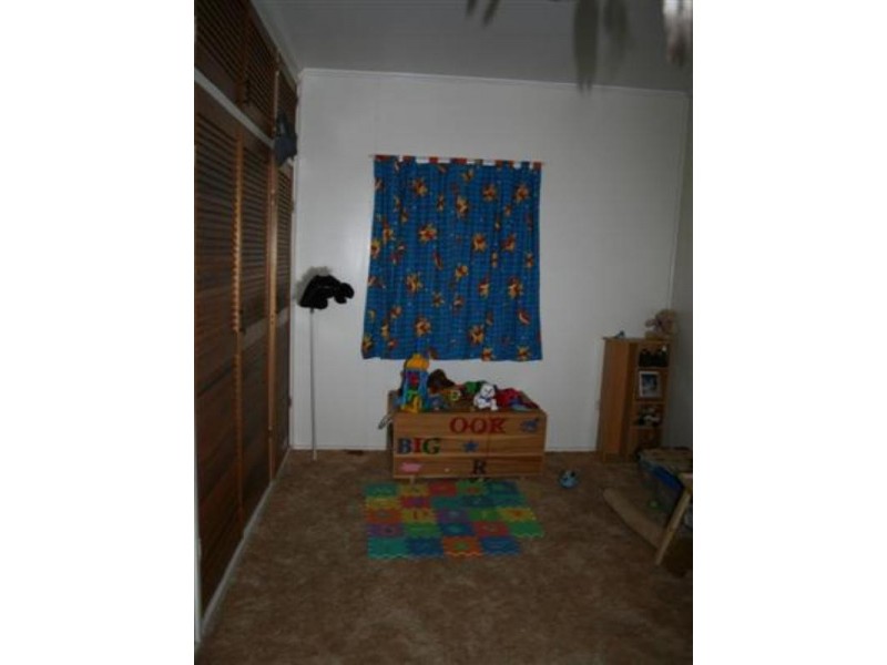 11 Hunter Street, Roma QLD 4455