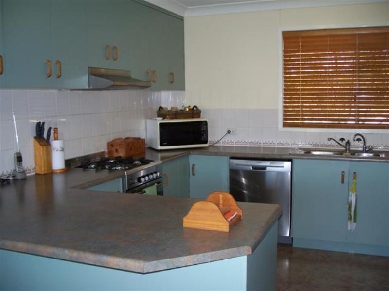 5 Rosedale Close, Roma QLD 4455