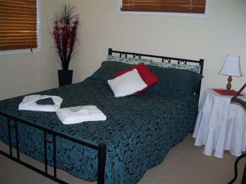 5 Rosedale Close, Roma QLD 4455