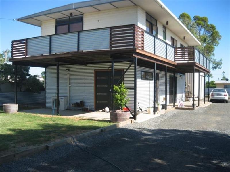 127 Miscamble Street, Roma QLD 4455