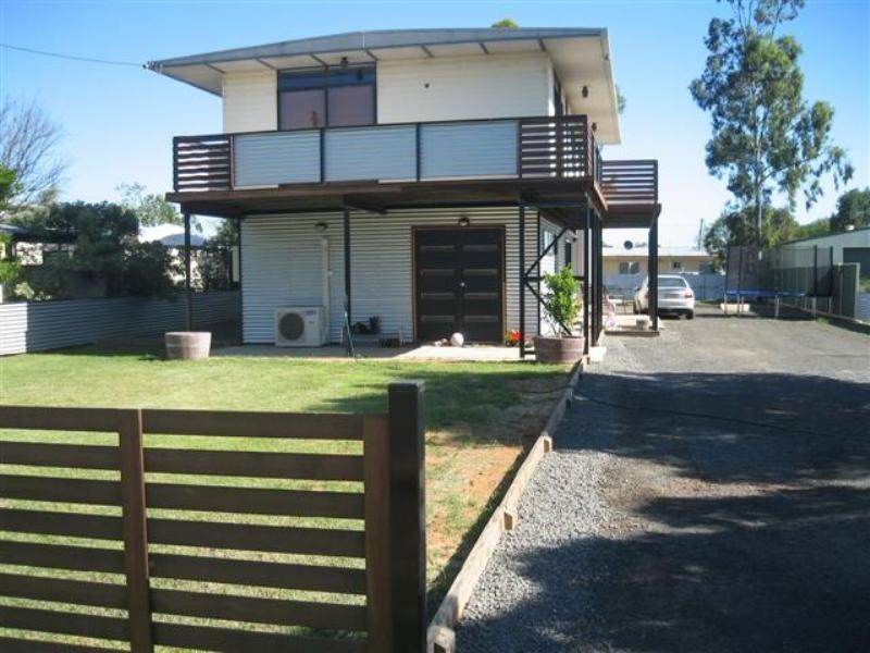 127 Miscamble Street, Roma QLD 4455