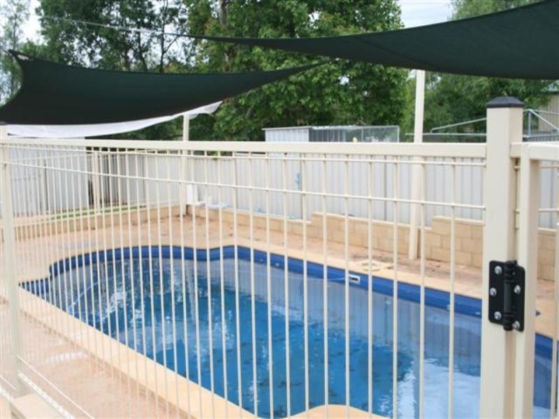 15 Madison Terrace, Roma QLD 4455