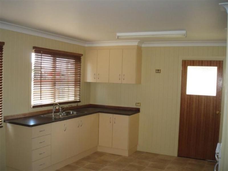 3/30 Rae Street, Roma QLD 4455