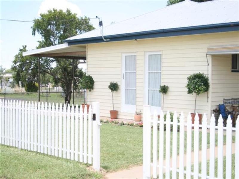 15 Conlan Street, Roma QLD 4455