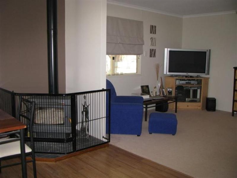 3 Alex Parade, Roma QLD 4455