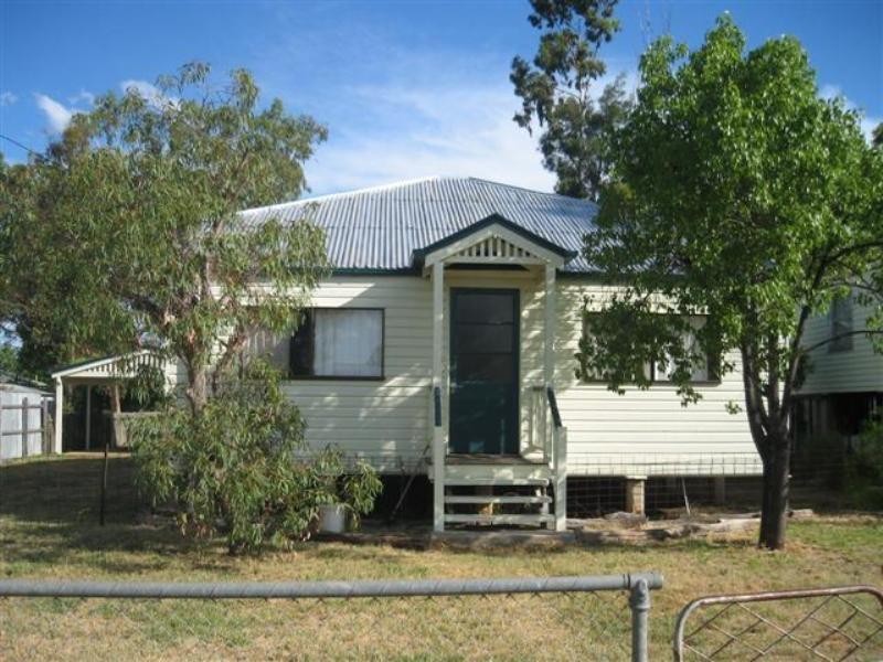 18 May Street, Roma QLD 4455
