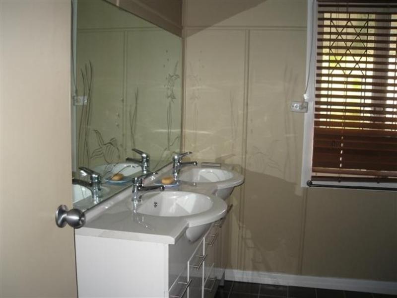 45 Queen Street, Roma QLD 4455