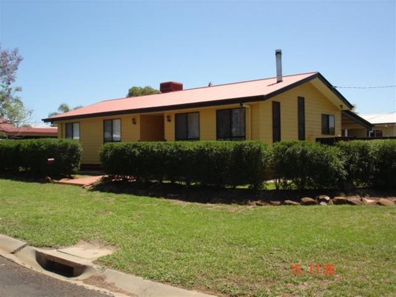 111 Quintin Street, Roma QLD 4455