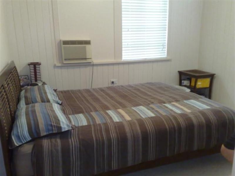 14 Russell Street, Roma QLD 4455