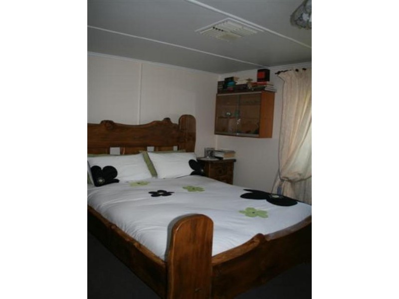 37 Spencer Street, Roma QLD 4455