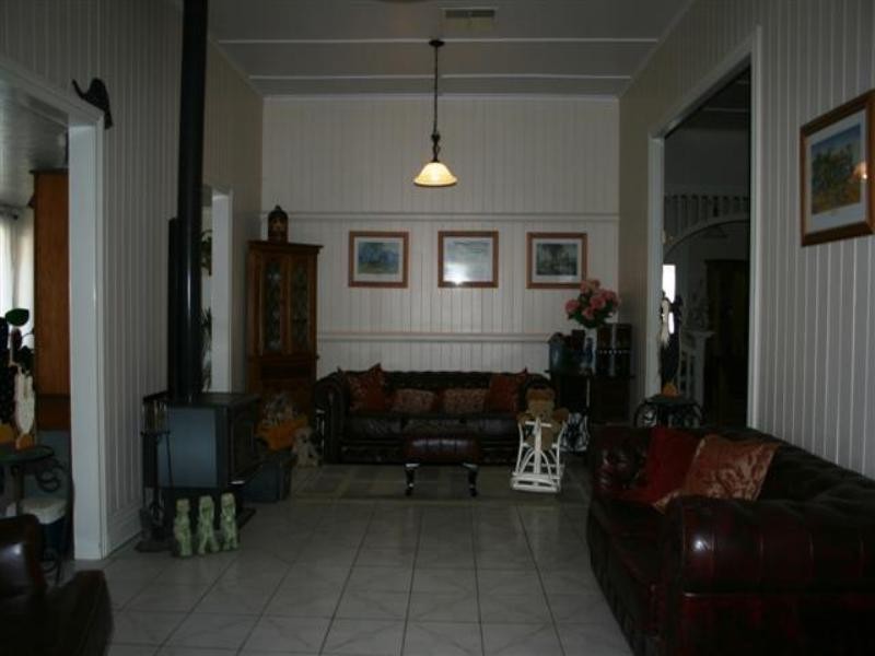 37 Spencer Street, Roma QLD 4455