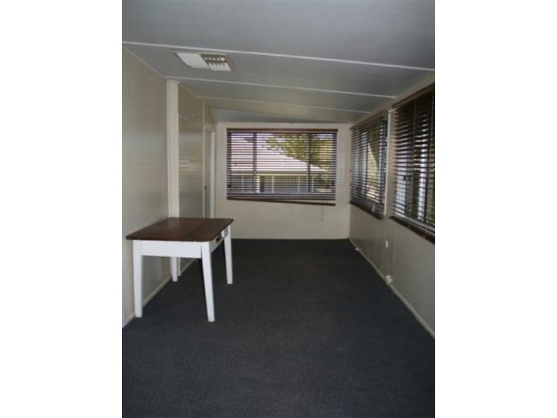 128 Arthur Street, Roma QLD 4455