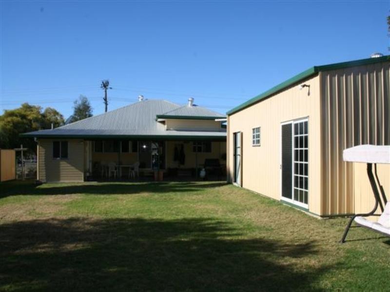 31 William Street, Roma QLD 4455