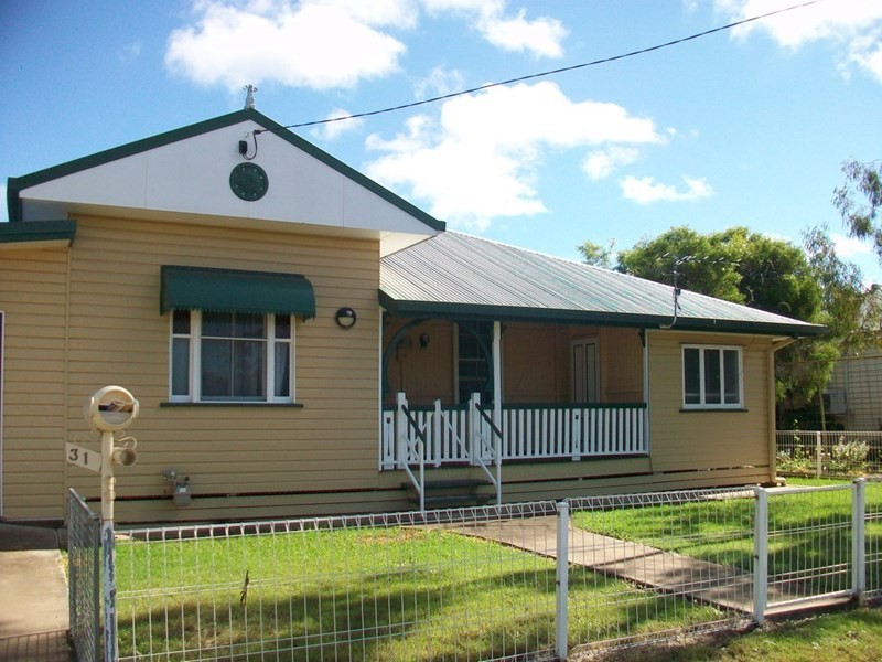 31 William Street, Roma QLD 4455