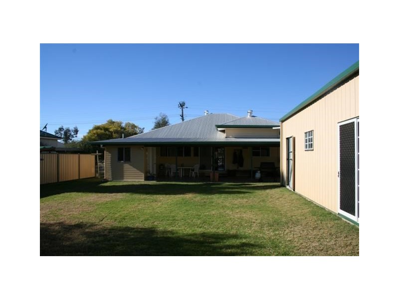 31 William Street, Roma QLD 4455