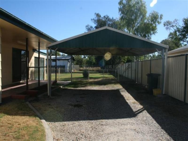 221 Edwardes Street, Roma QLD 4455