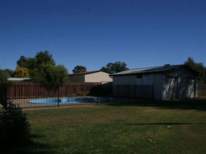 221 Edwardes Street, Roma QLD 4455