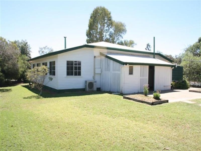19 Crawford Street, Roma QLD 4455