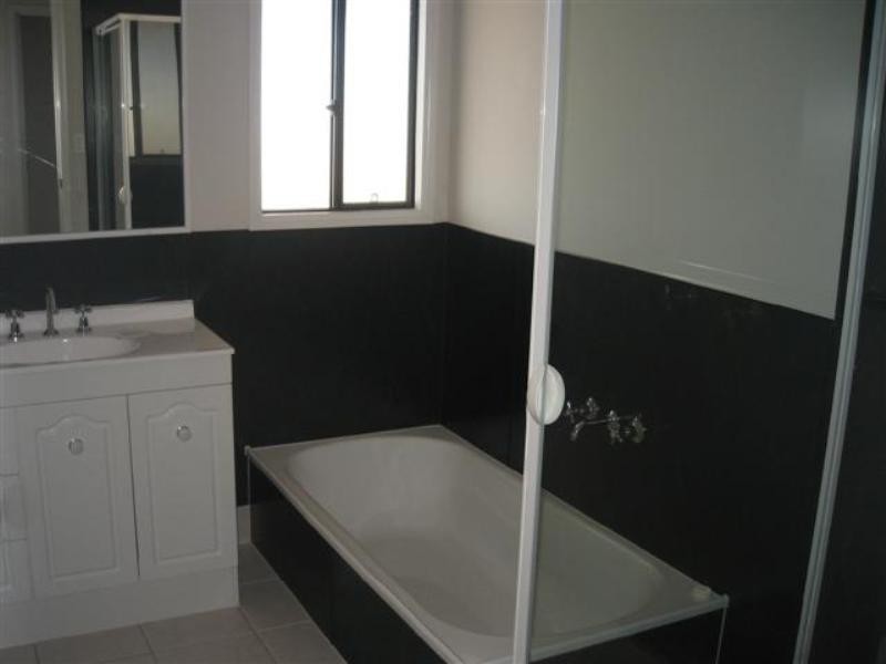 14 Karalee Court, Roma QLD 4455