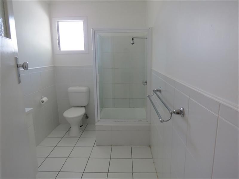 128 Currey Street, Roma QLD 4455