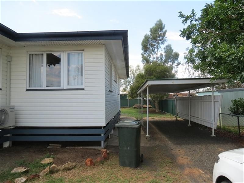 128 Currey Street, Roma QLD 4455