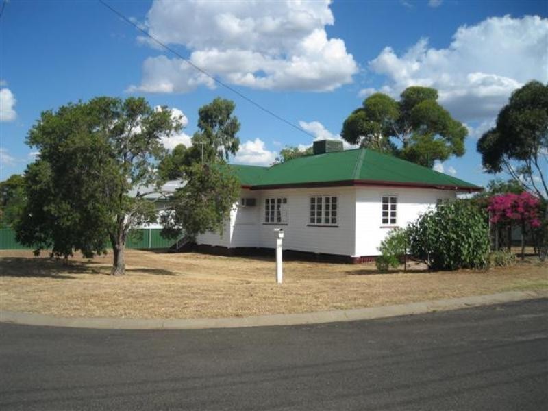 18 Russell Street, Roma QLD 4455